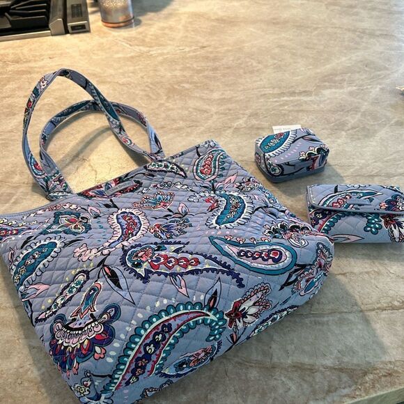 Vera Bradley RFID Riley compact wallet - Picture 7 of 7